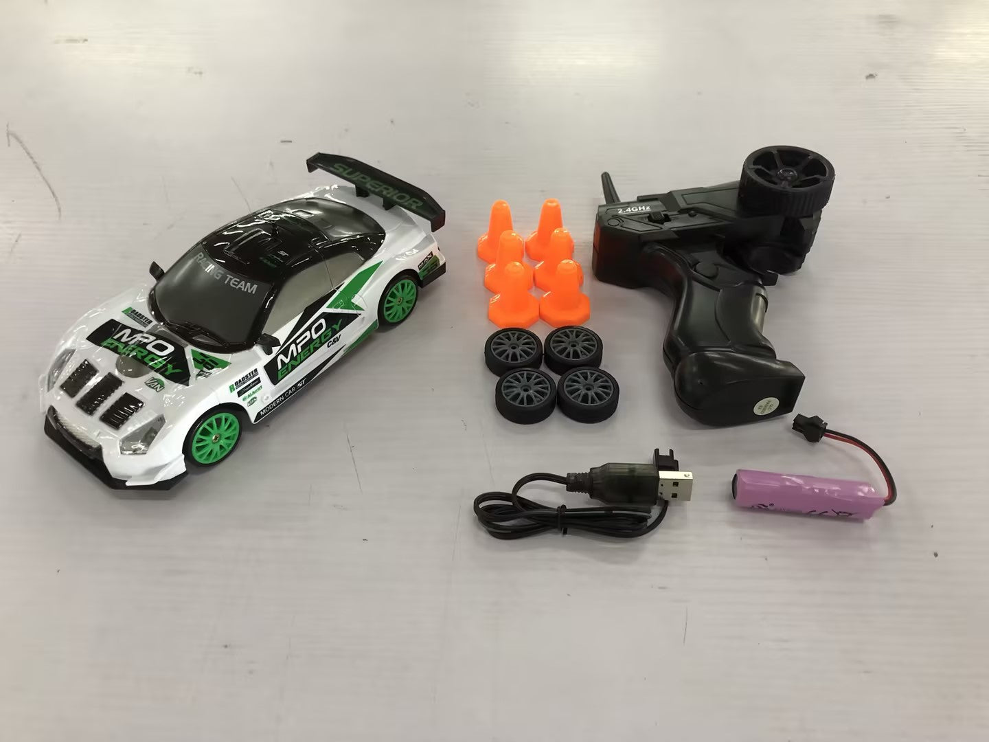 RC Drift Car 4WD High-Speed Remote Control Racing Toy | Tiny and Thrives