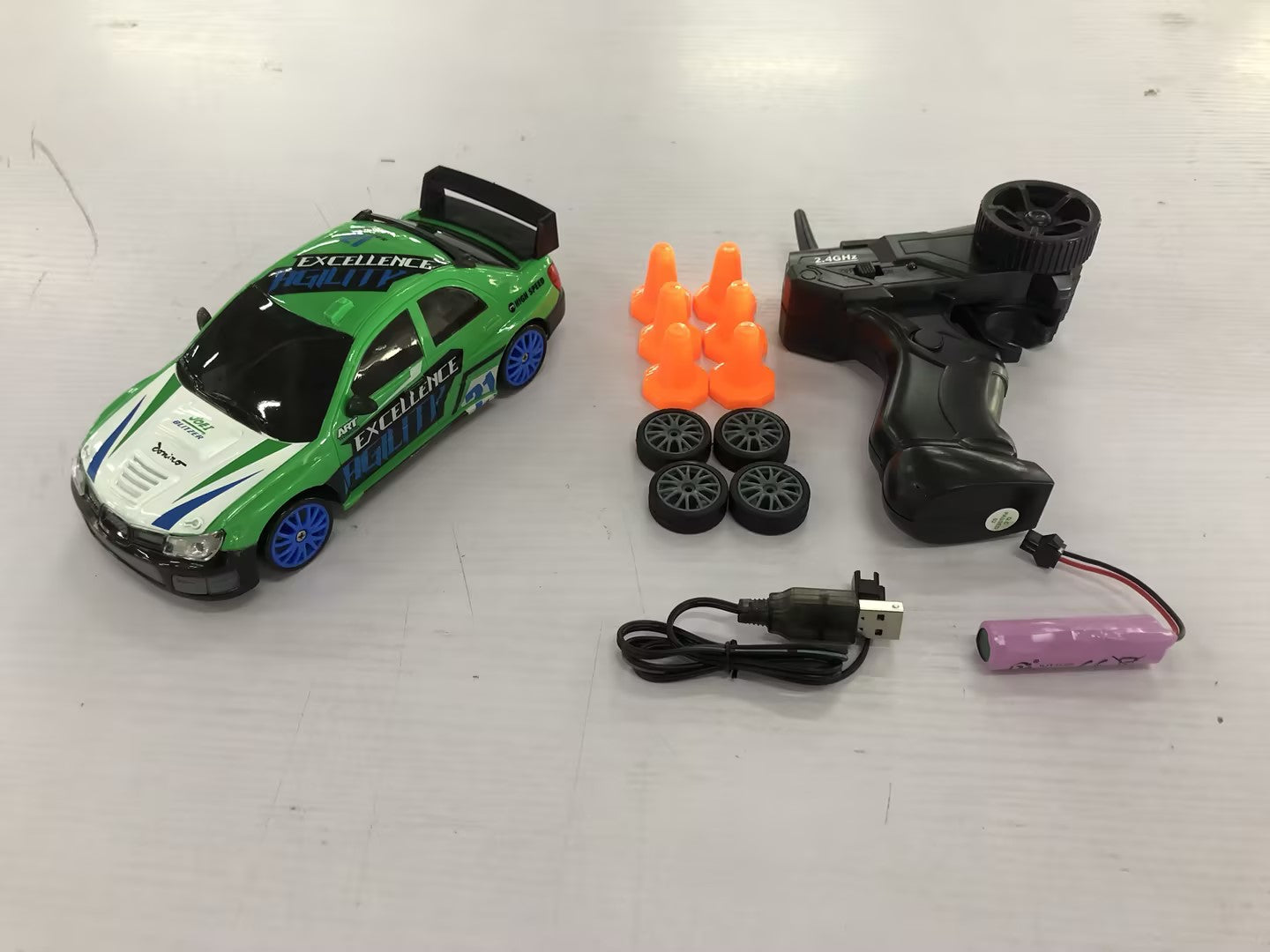 RC Drift Car 4WD High-Speed Remote Control Racing Toy | Tiny and Thrives