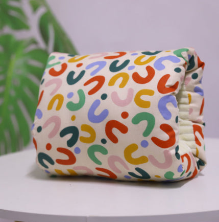 Nursing Arm Pillow for Breastfeeding – Adjustable Cotton Support | Tiny and Thrives